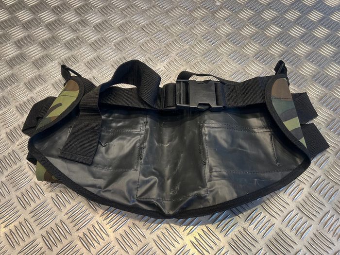 Harnais ceinture porte 4 pots et 1 bouteille air camo new legion pour paintball neuf - photo numéro 2