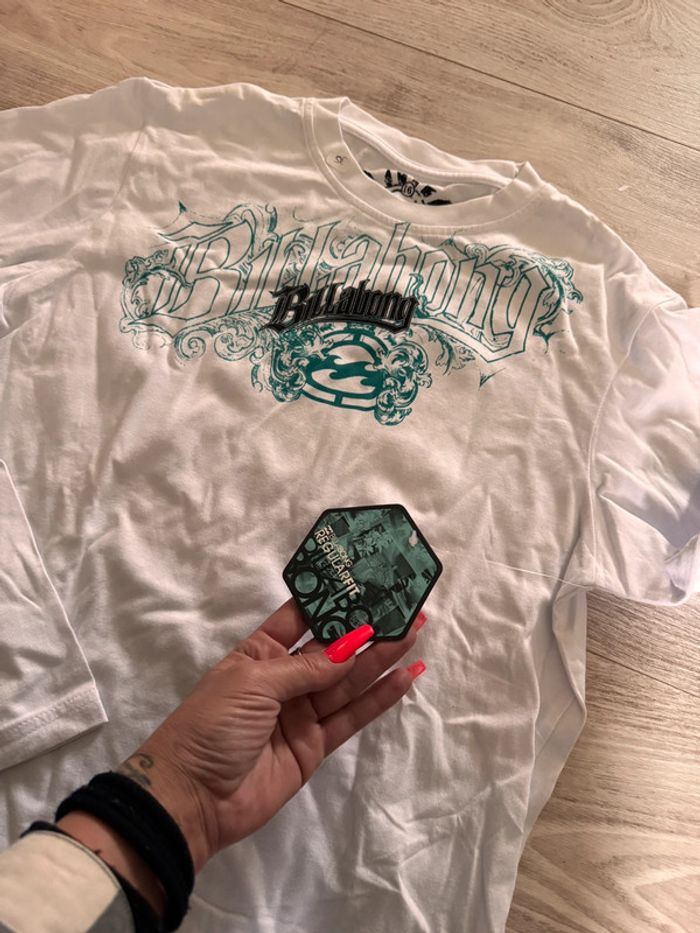 T-shirt manches longues neuf. Avec étiquette. - photo numéro 2