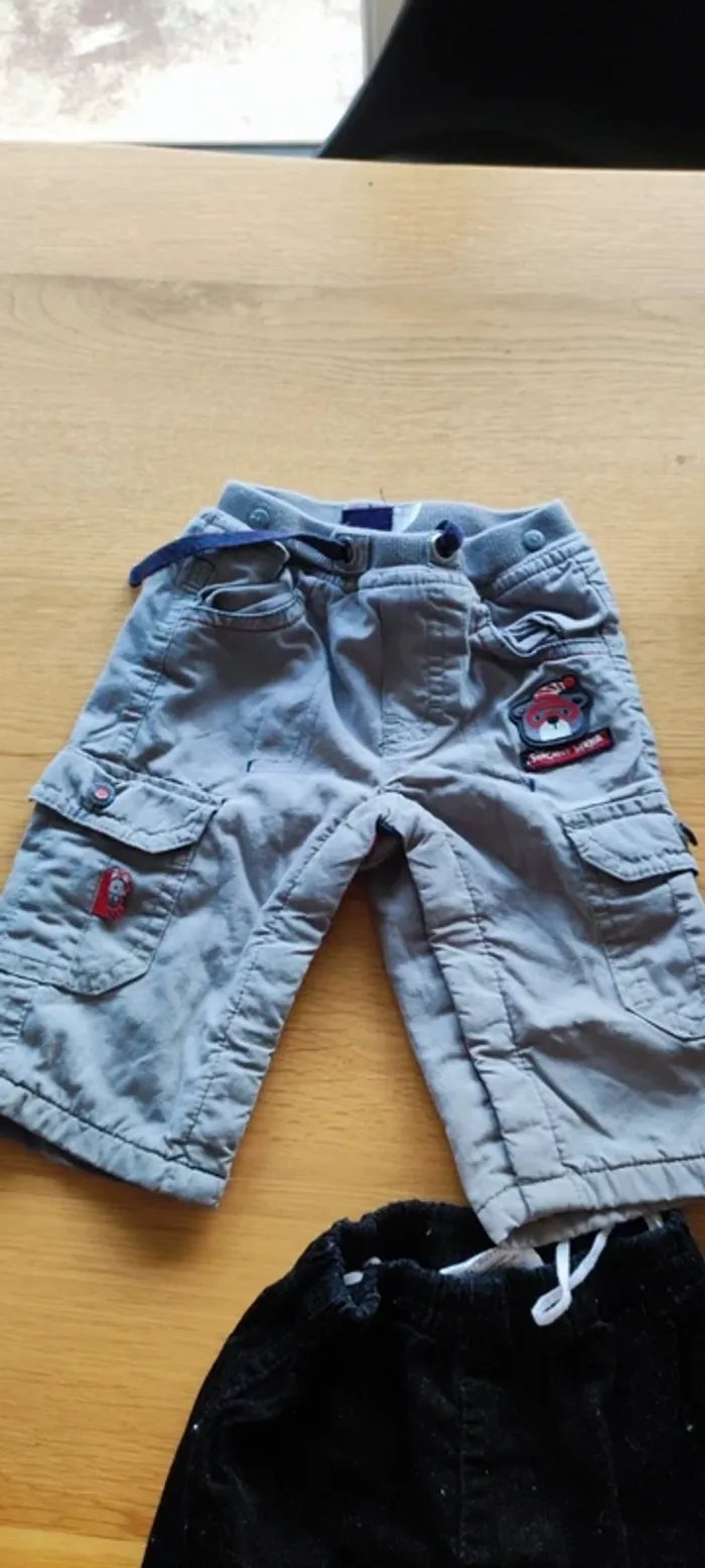 Lot 4 pantalons 6 mois - photo numéro 5