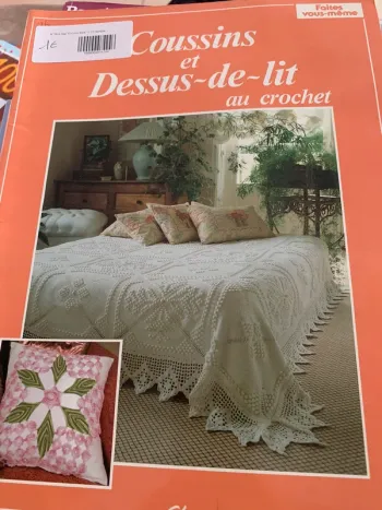 Coussins et dessus de lit au crochet