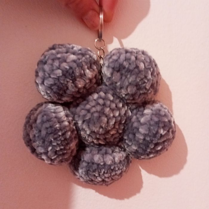 Stranger Things : porte-clés démogorgon au crochet - photo numéro 2