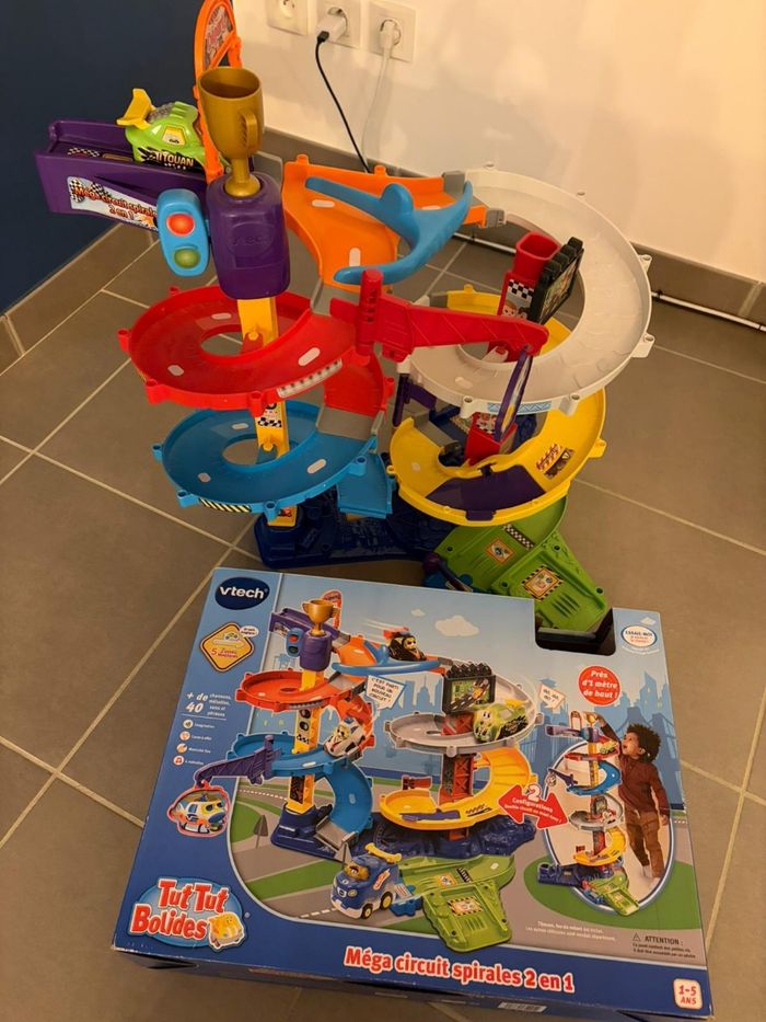 Mega circuit spirales tut tut bolides - photo numéro 2