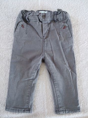 Pantalon Obaïbi 9-12 mois (réf perso M4)(familleac72)