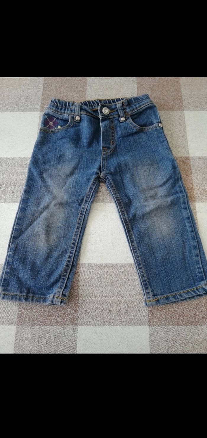Jean bleu 23 mois