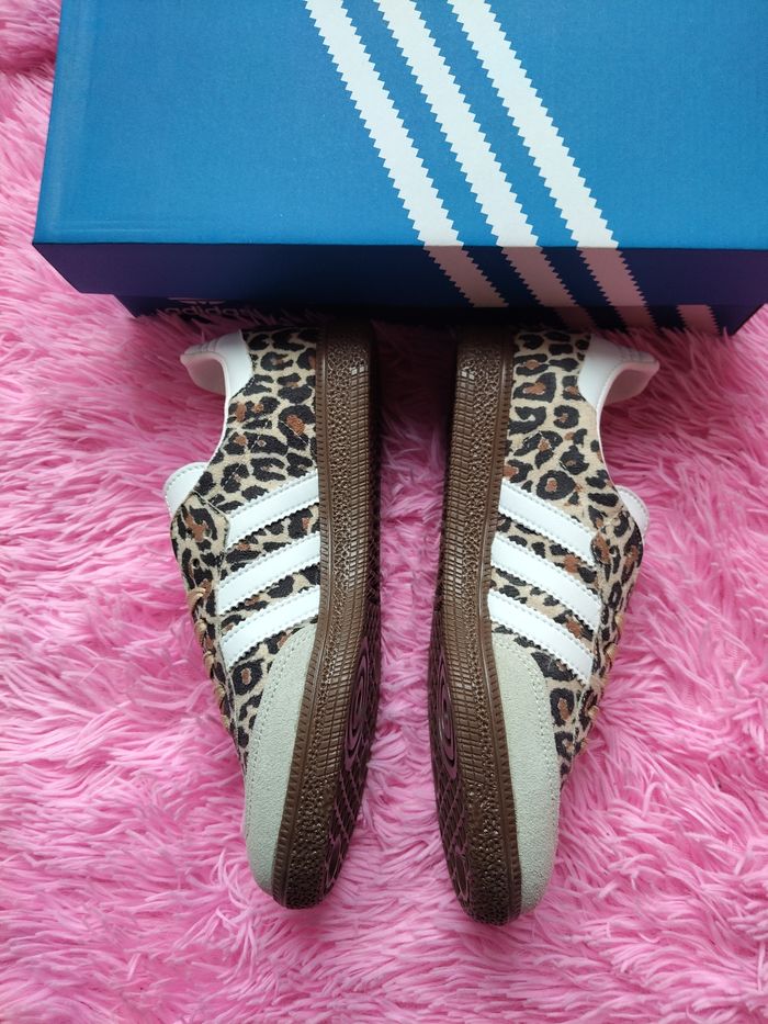 Basket Adidas samba leopard taille 38 - photo numéro 2