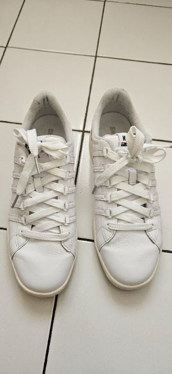 paire de baskets K-Swiss T41