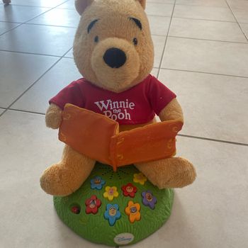 Winnie chante et raconte des histoires