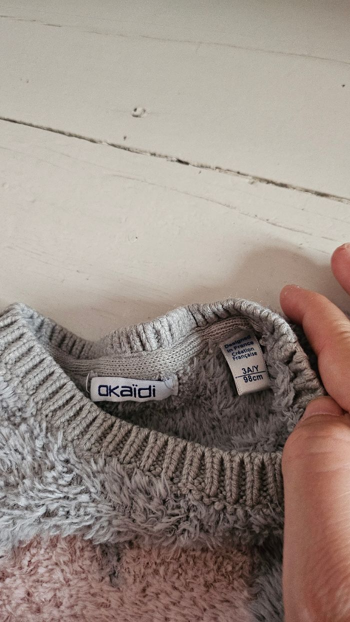 Pull Rose et Gris Cœur Okaidi 3 ans - photo numéro 3