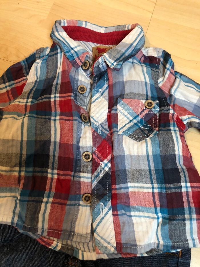 Ensemble chemise et jeans 6 mois TBE - photo numéro 3