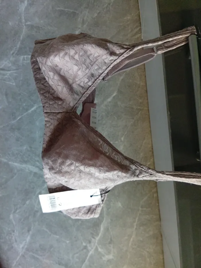 Soutien gorge Taille 100B - photo numéro 4