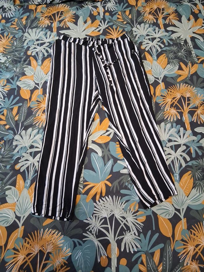 Pantalon fluide rayé taille 42