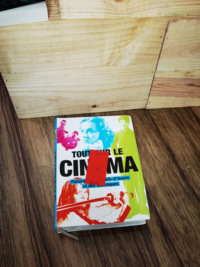 D4293 : Livre "Tout sur le cinéma"