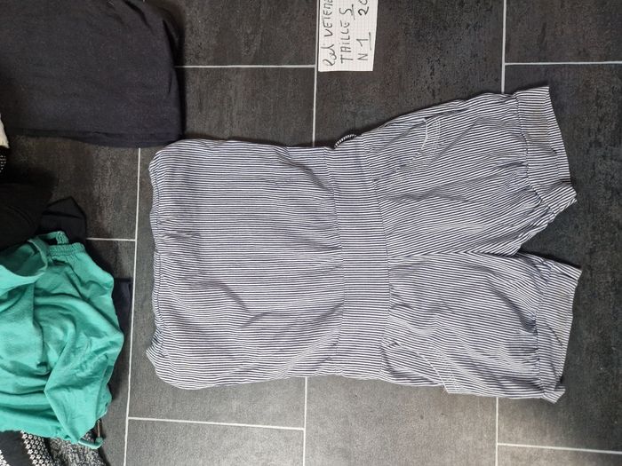 Lot vêtements femme taille s N 1 - photo numéro 5