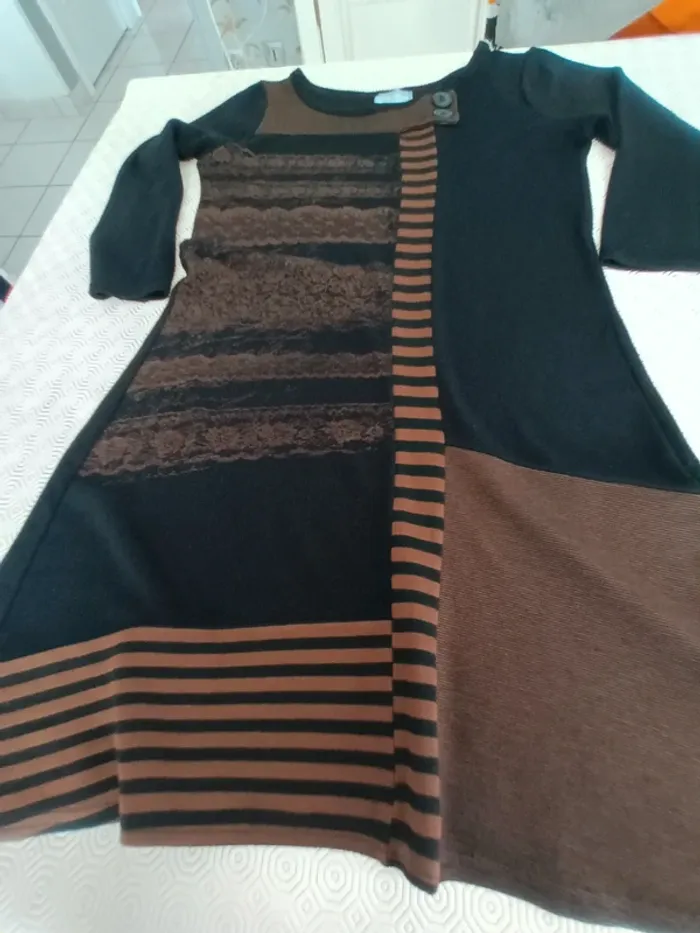 Robe courte Fashion Express T 38 noir et marron