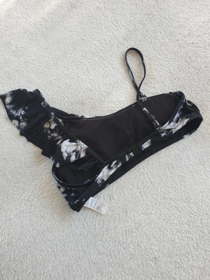 Maillot de bain 2 pieces 16 ans ou S - photo numéro 3