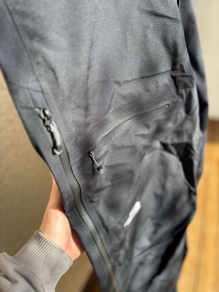 Salopette de ski XL noir The north Face Summit Serie L5 Gore-Tex❄️ - photo numéro 3