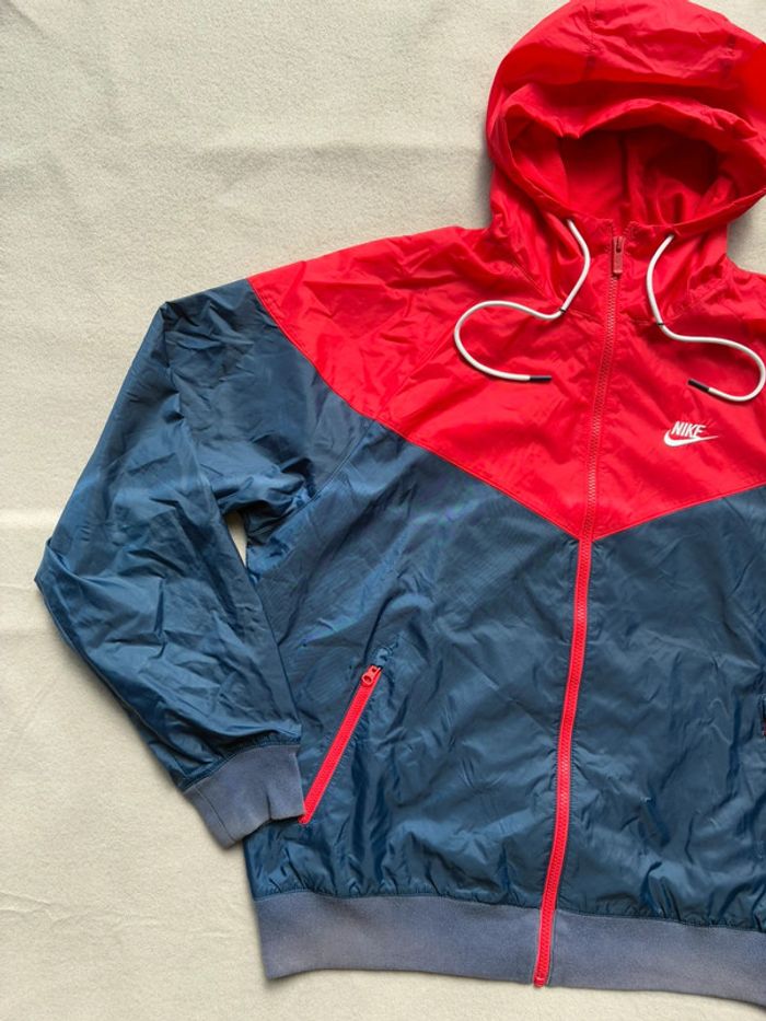 Veste sportwear coupe vent bleu marine et rouge Nike taille S en très bon état - photo numéro 3