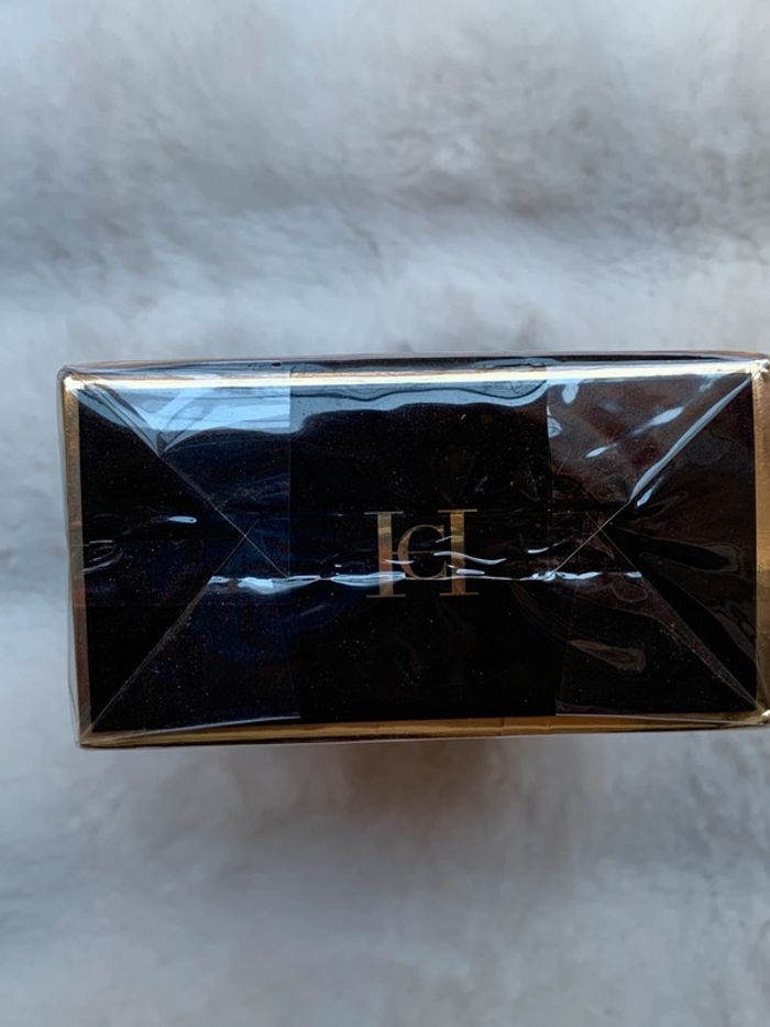 Carolina Herrera- Very good girl 80 ml sous blister - photo numéro 4