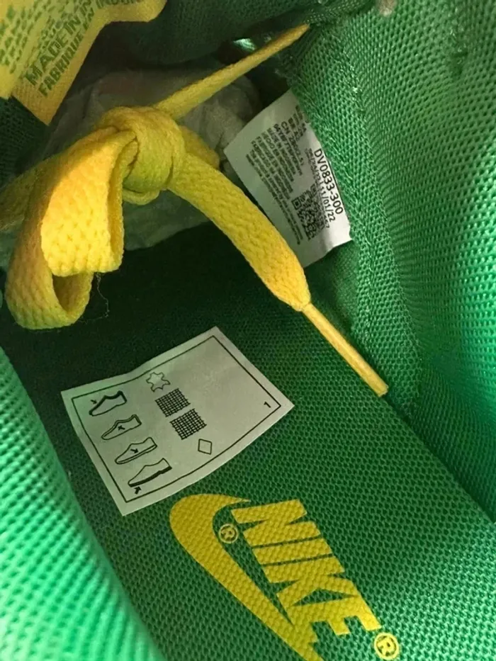 Dunk low reverse brazil taille 44 neuve - photo numéro 11