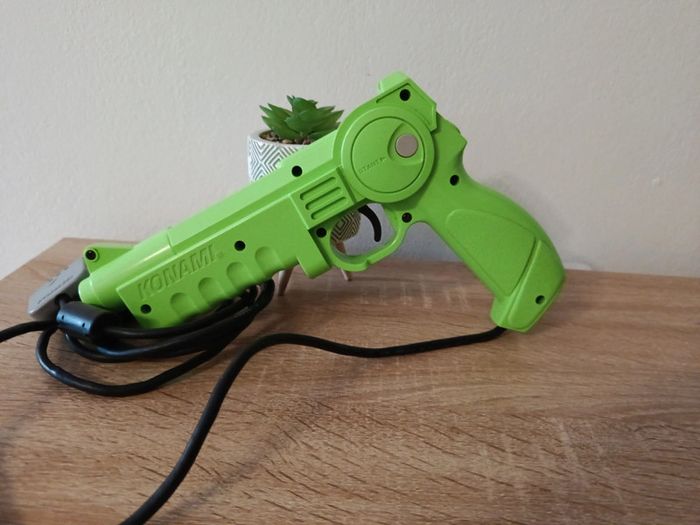 Pistolet Konami hyper blaster light gun ps1 - photo numéro 3