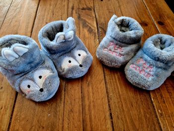 Lot de 2 paires de chaussons 3-6 mois