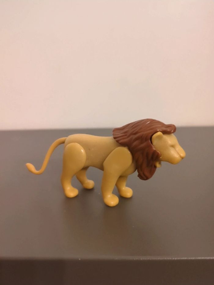 figurine playmobil lion