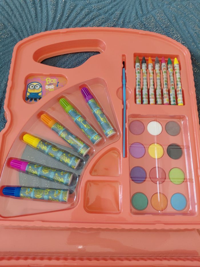 Ensemble pour coloriage - photo numéro 3