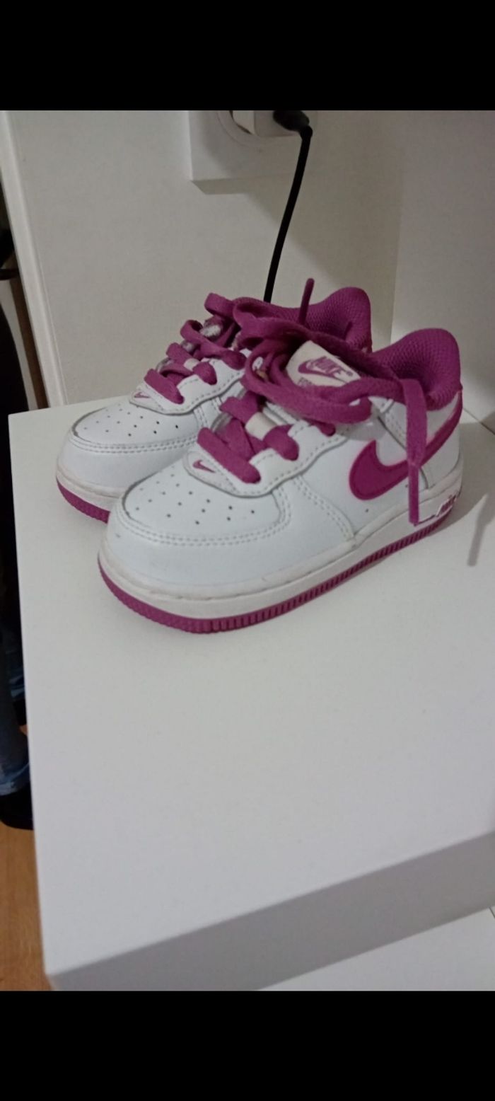 Basket mixte violette nike air taille 22