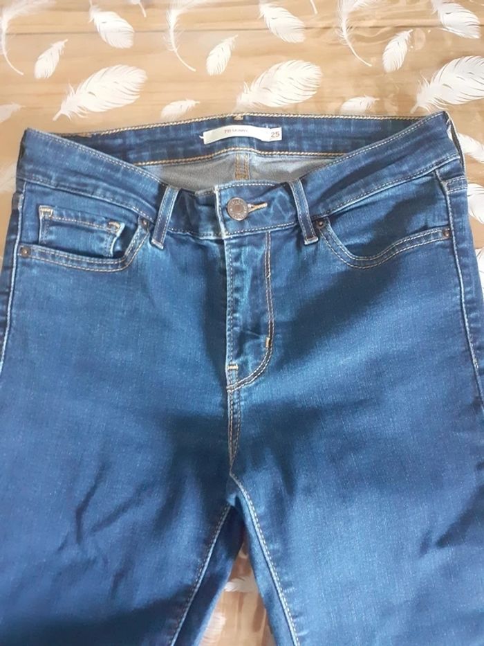 Jean 711 skinny taille 25 - photo numéro 4
