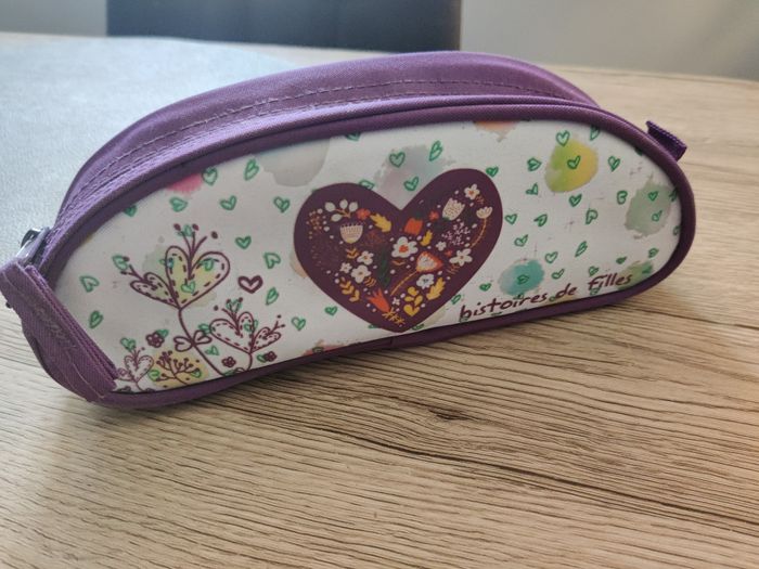 Trousse école crayon Histoires de filles Violette