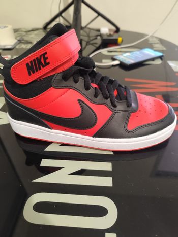 Nike court borough mid