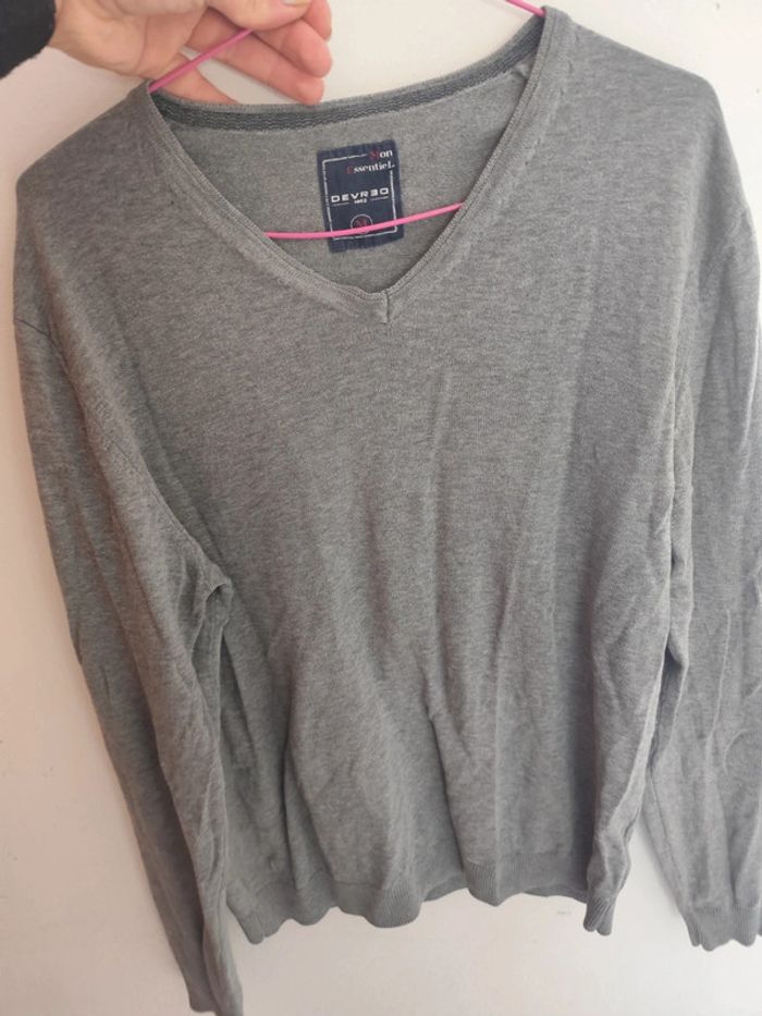 Pull col V homme M