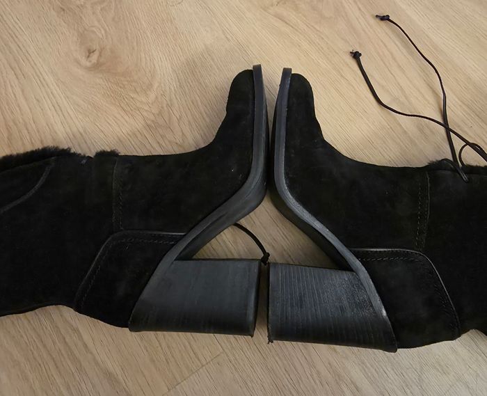 Bottines Ugg, taille 39 - photo numéro 4