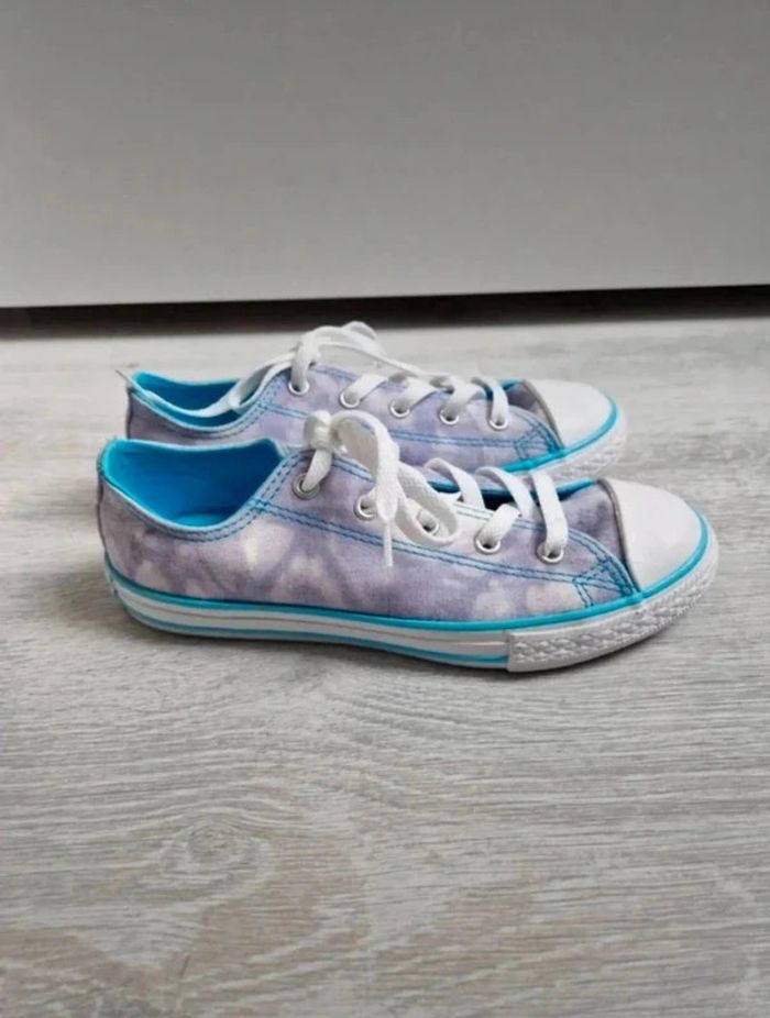 Converse basses neuves 35,5 tye and die : violettes, blanches et turquoise