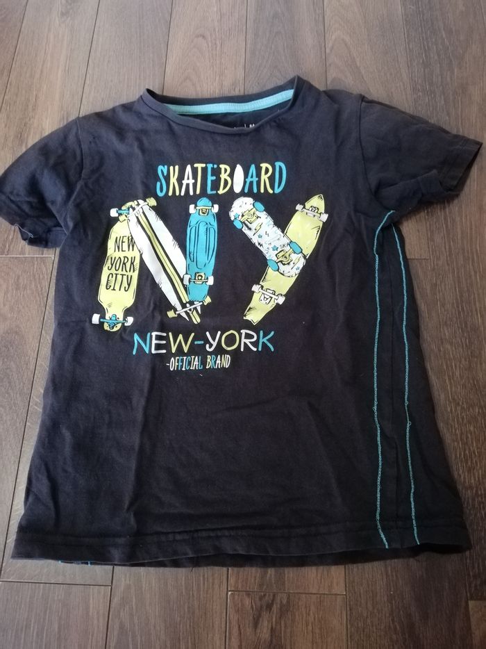 Lot de tee-shirt. - photo numéro 4