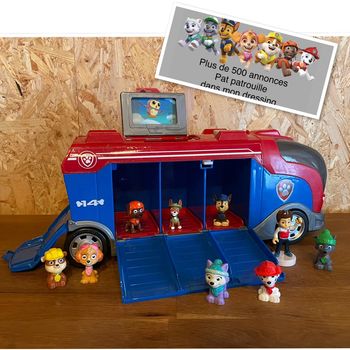 Camion Mission Cruiser sonore avec sa carte magique avec 9 personnages