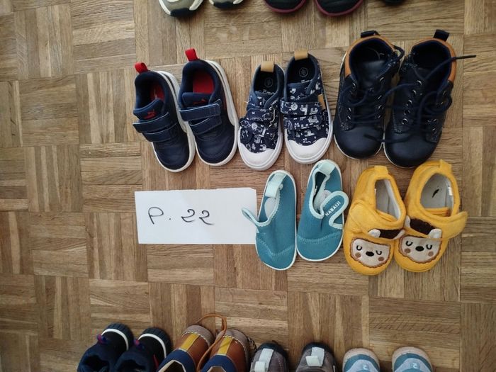 1 lot de 15 paires de chaussures enfant Pointures 21-22-23 - photo numéro 3
