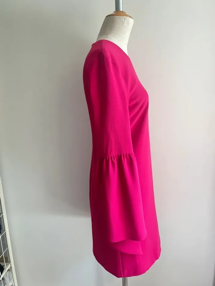 Robe fuchsia Pinko à manches originales - photo numéro 2