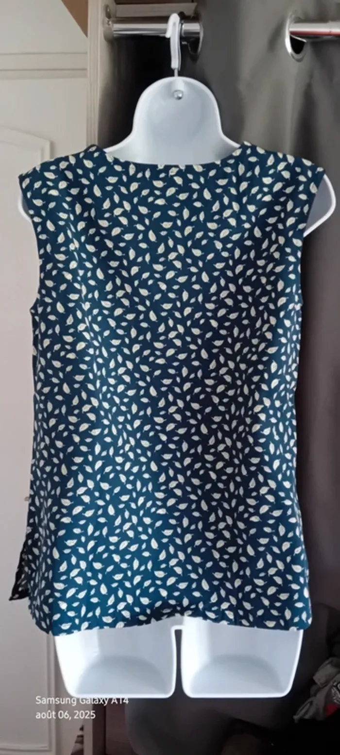 Blouse sans manches fluide col rond motif feuilles bleu femme L - photo numéro 5