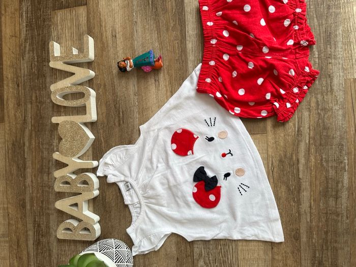 - Ensemble - 3 mois - Très bon état