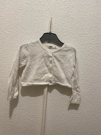 Magnifique gilet blanc Gémo 24 mois