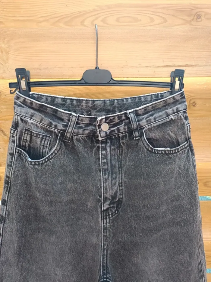 Jean jambes larges taille 36 - photo numéro 3