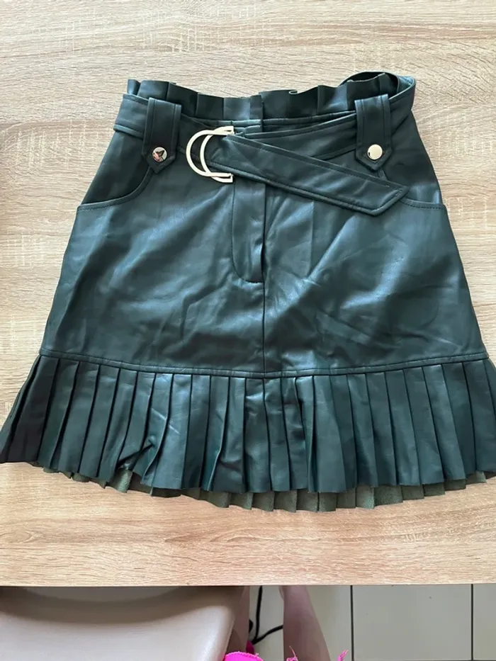 Jupe simili cuir Zara