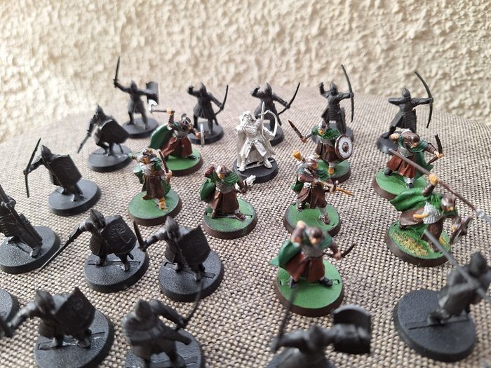 29 figurines Warhammer - photo numéro 4
