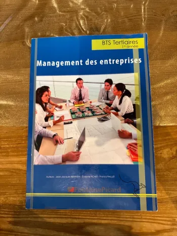 Livre BTS tertiaire, première année management des entreprises