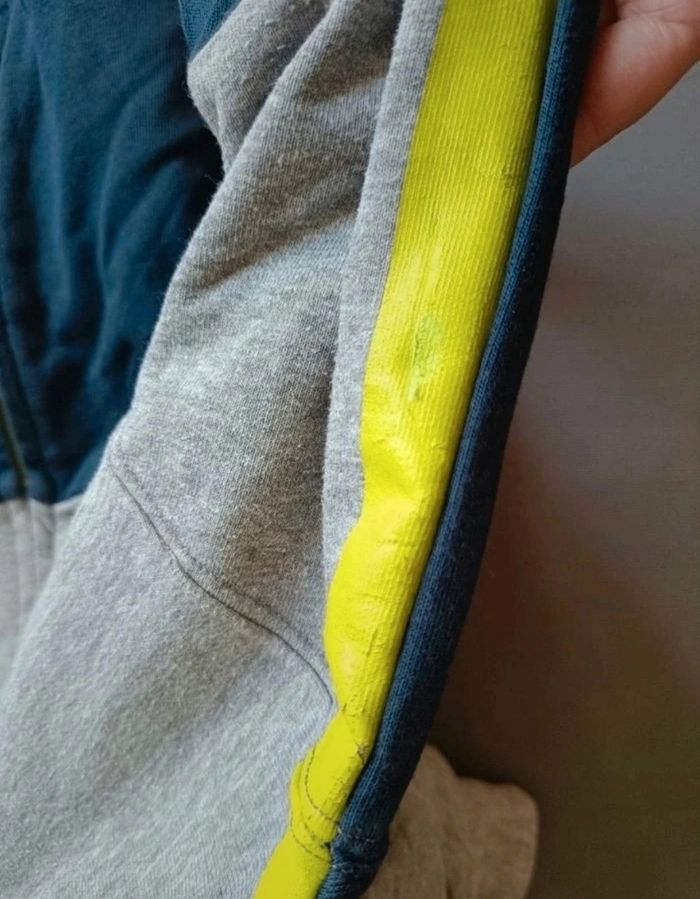 Sweat zippé à capuche - photo numéro 3