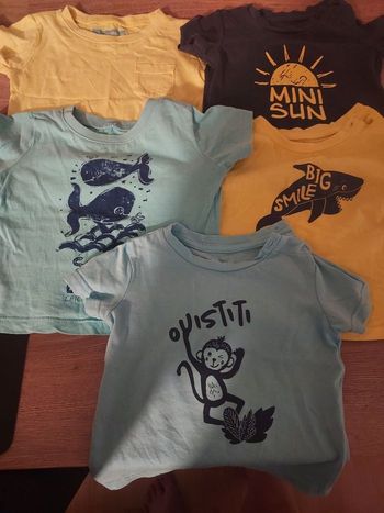 Lots de 5 tee-shirts 6-9 mois jaune et bleu