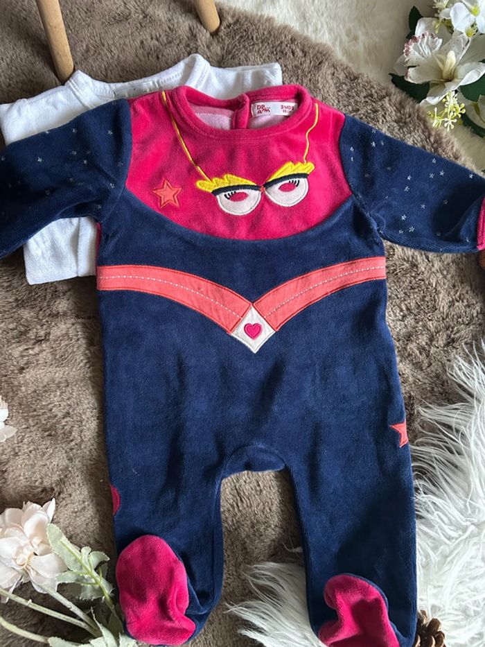 2 pyjamas velour taille 3 mois - photo numéro 3