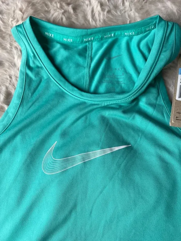 Tee shirt Nike - photo numéro 4