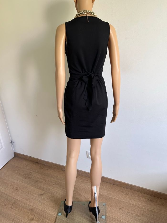 Robe noire et beige sans manches Rinascimento taille M état satisfaisant (taille petit) - photo numéro 6